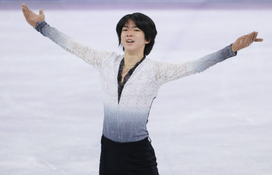 [올림픽] 연기 마친 차준환  17일 강릉아이스아레나에서 열린 2018 평창동계올림픽 피겨 남자 싱글 프리스케이팅에서 대한민국의 차준환이 연기를 마친 뒤 관중을 향해 인사하고 있다. 2018.2.17